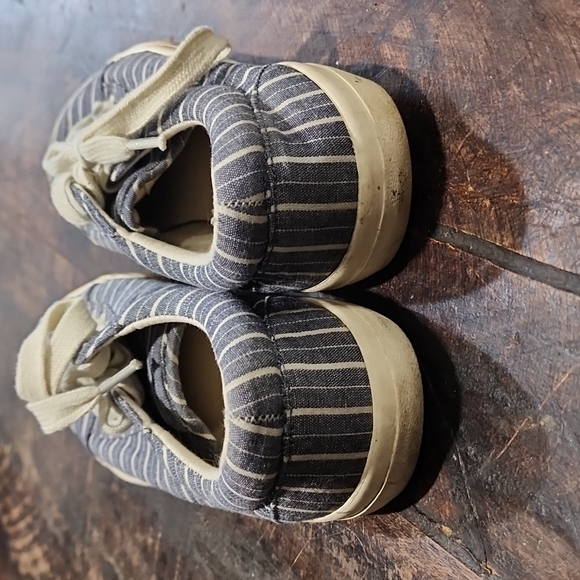 Mossimo sneakers - Picture 3 of 5